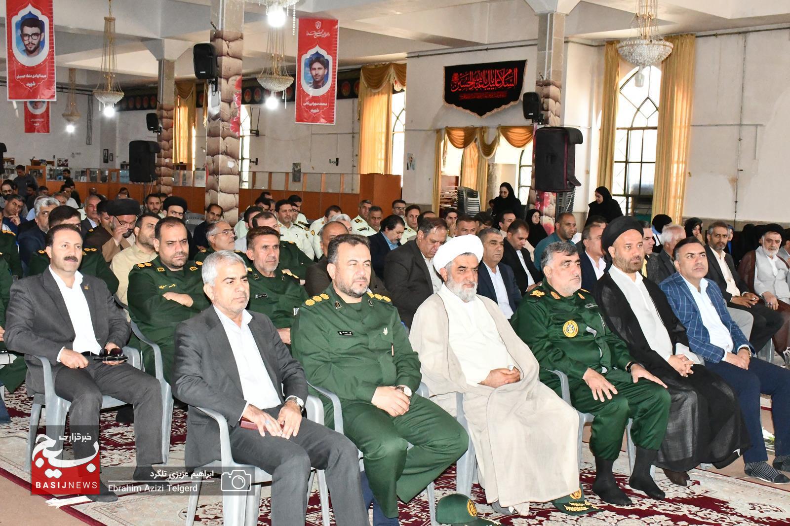 برگزاری آیین میهمانی لاله ها و عطرافشانی قبور مطهر شهدا در یاسوج