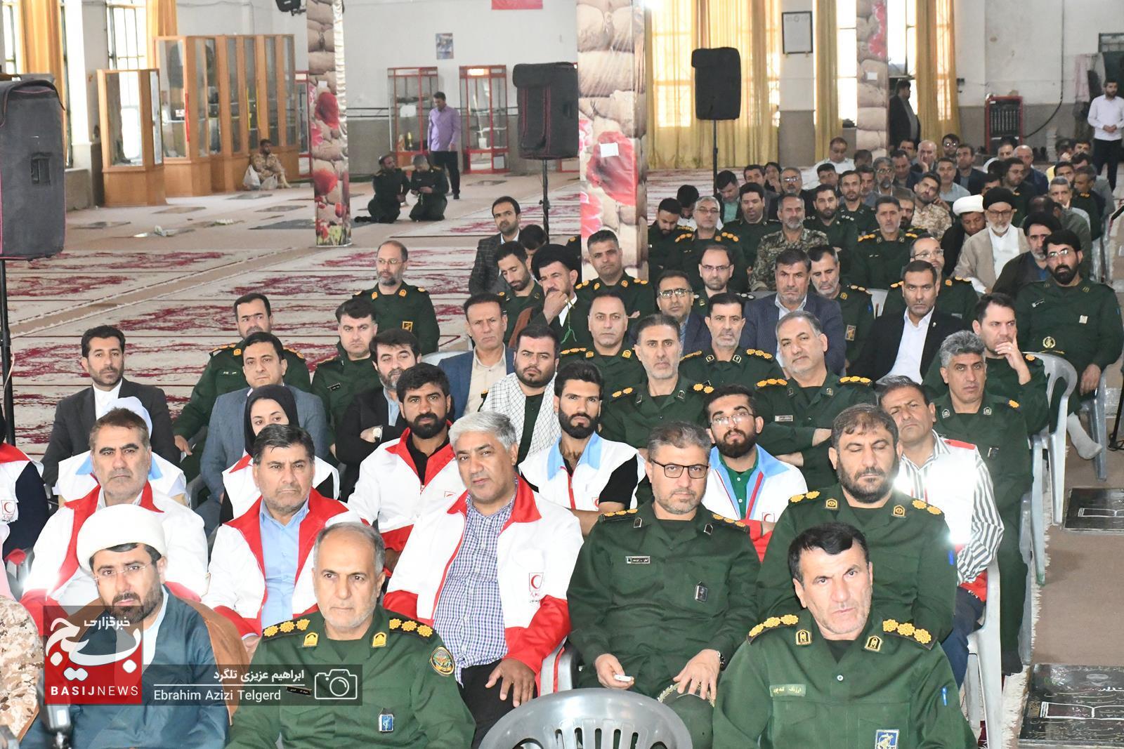 برگزاری آیین میهمانی لاله ها و عطرافشانی قبور مطهر شهدا در یاسوج