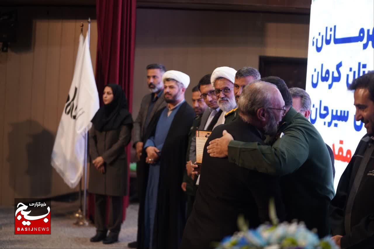 گردهمایی منتخبین قهرمانان و ورزشکاران بسیجی استان کرمان
