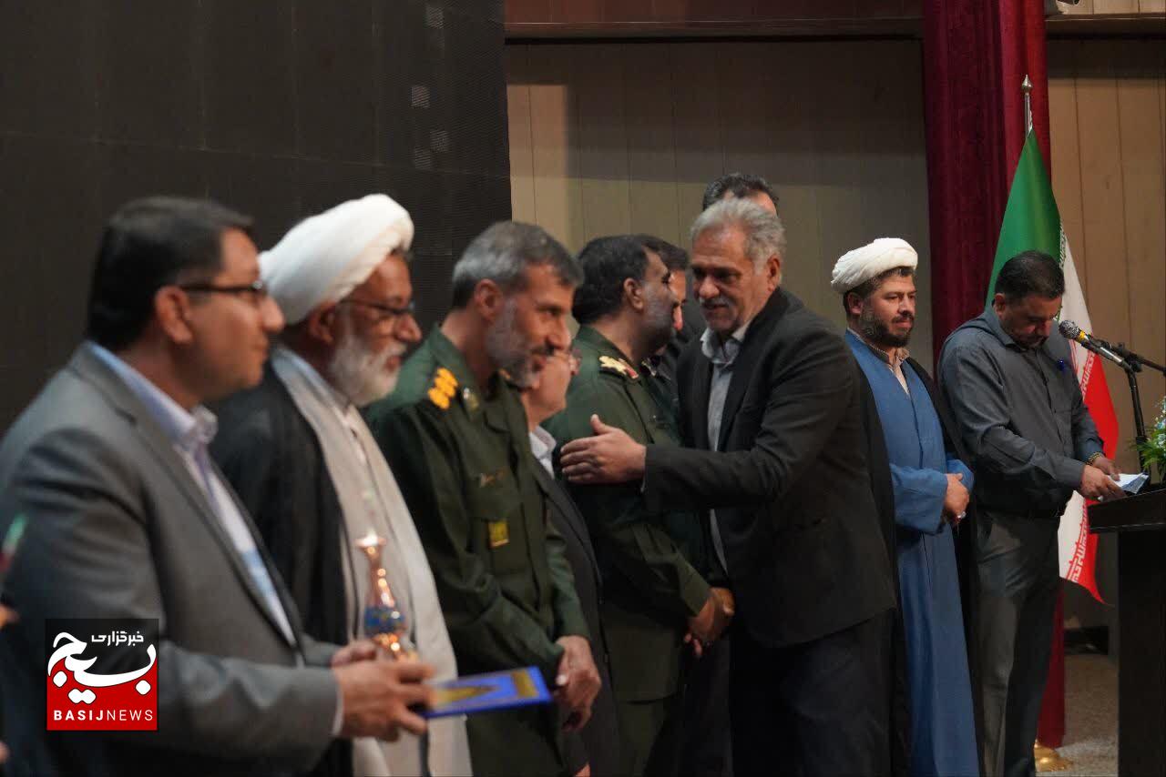 گردهمایی منتخبین قهرمانان و ورزشکاران بسیجی استان کرمان