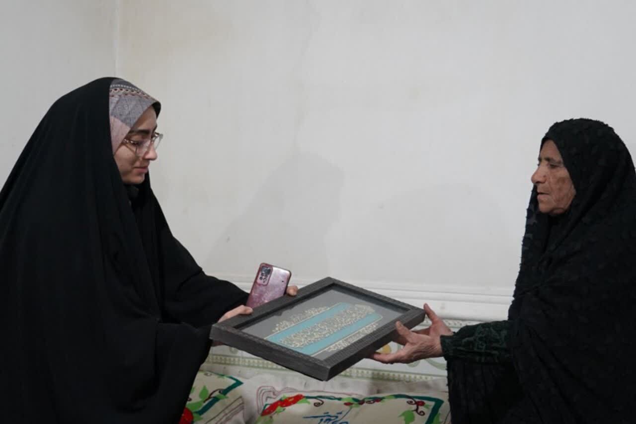دیدار بسیج دانشجویی دانشگاه علوم پزشکی یاسوج با خانواده شهدا دیدار بسیج دانشجویی دانشگاه علوم پزشکی یاسوج با خانواده شهدا