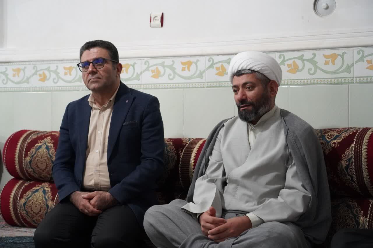 دیدار بسیج دانشجویی دانشگاه علوم پزشکی یاسوج با خانواده شهدا دیدار بسیج دانشجویی دانشگاه علوم پزشکی یاسوج با خانواده شهدا