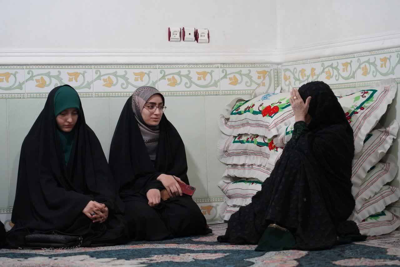 دیدار بسیج دانشجویی دانشگاه علوم پزشکی یاسوج با خانواده شهدا دیدار بسیج دانشجویی دانشگاه علوم پزشکی یاسوج با خانواده شهدا