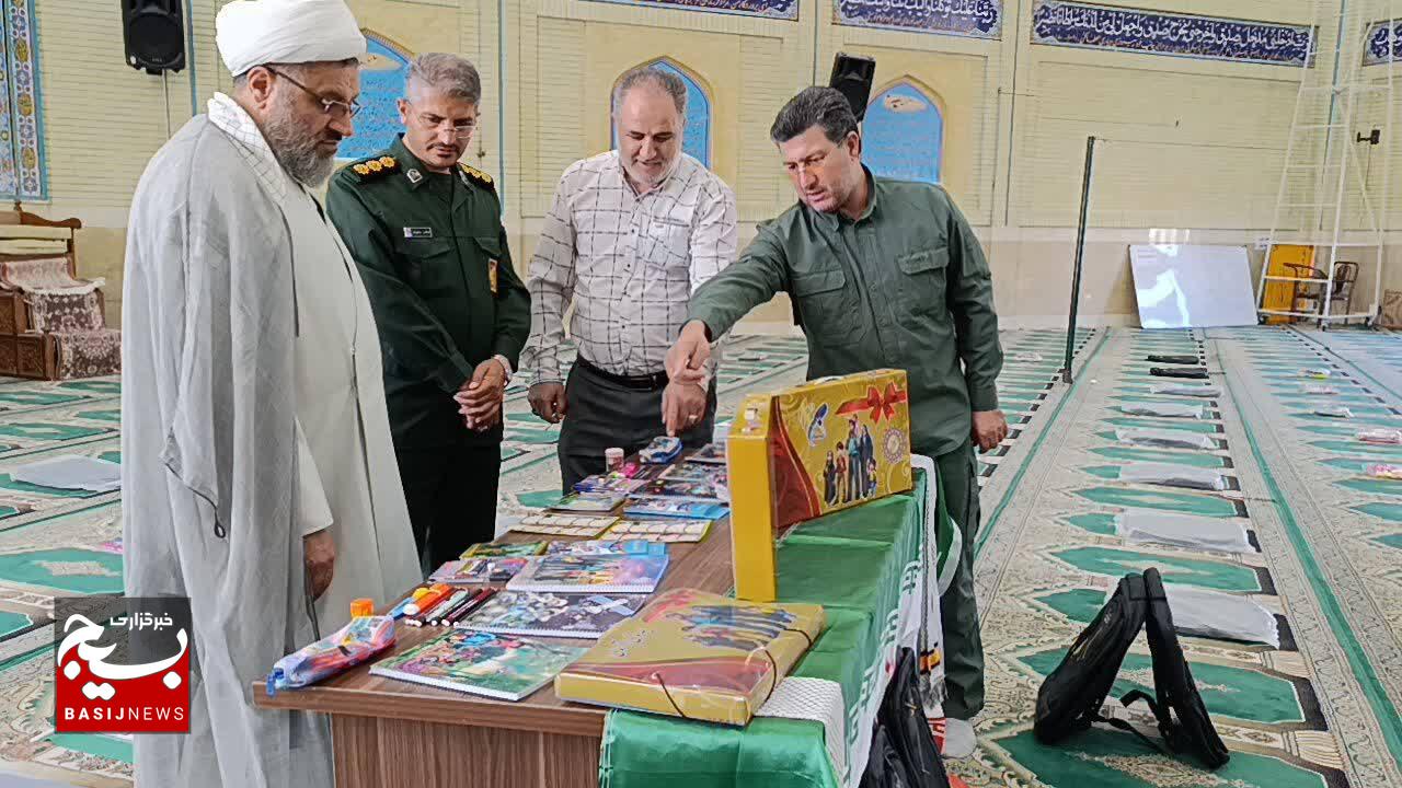 توزیع ۷ هزار بسته لوازم‌التحریر در قالب پویش «همکلاسی مهربان» در قزوین