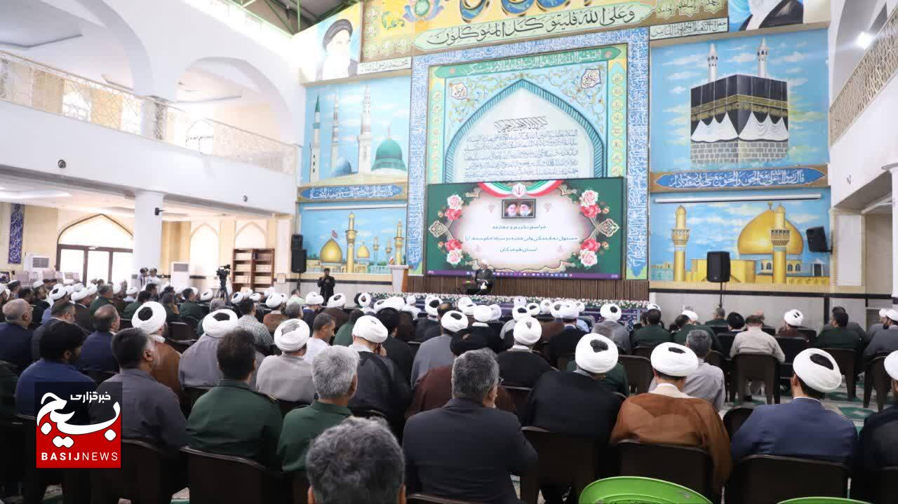 مراسم تکریم و معارفه مسئول دفتر نمایندگی ولی فقیه در سپاه امام سجاد (ع) استان هرمزگان
