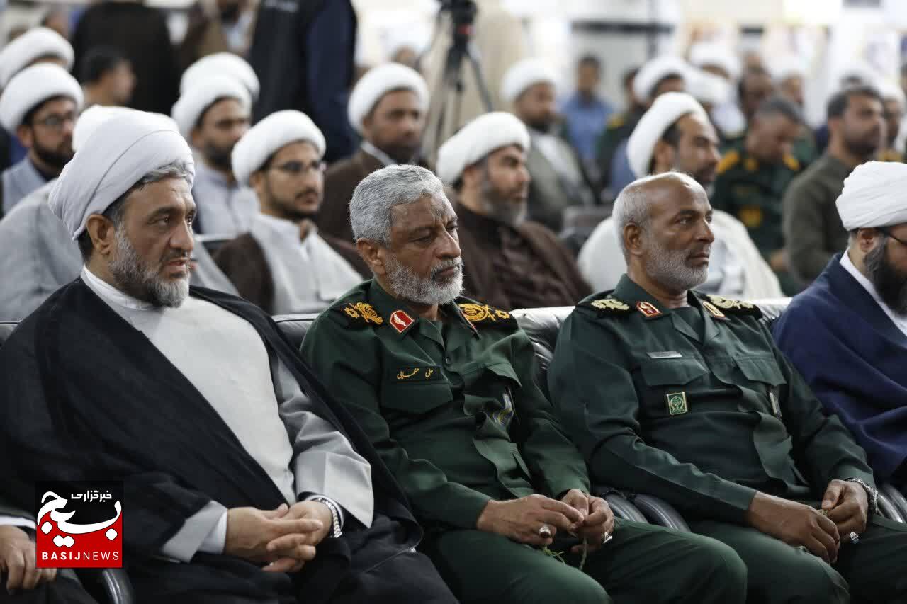 مراسم تکریم و معارفه مسئول دفتر نمایندگی ولی فقیه در سپاه امام سجاد (ع) استان هرمزگان