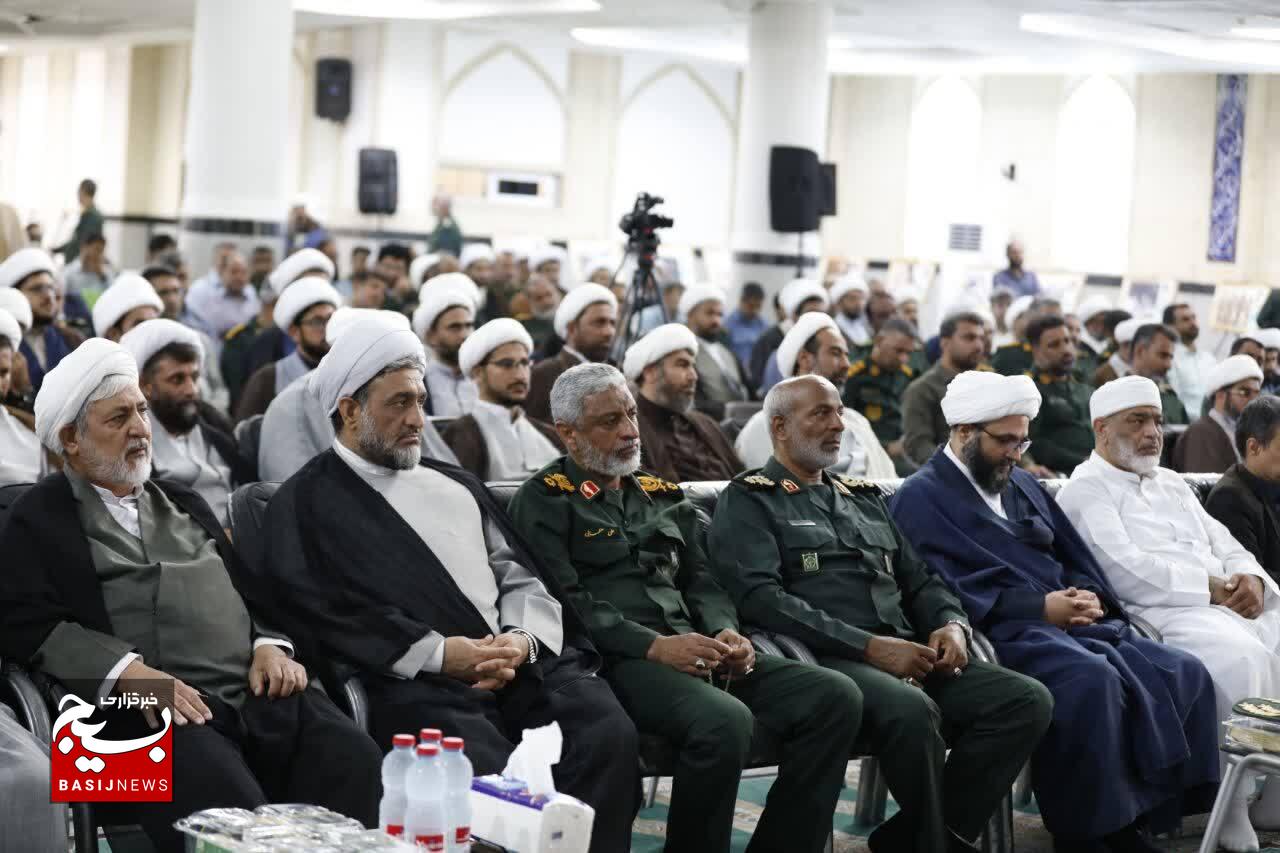 مراسم تکریم و معارفه مسئول دفتر نمایندگی ولی فقیه در سپاه امام سجاد (ع) استان هرمزگان