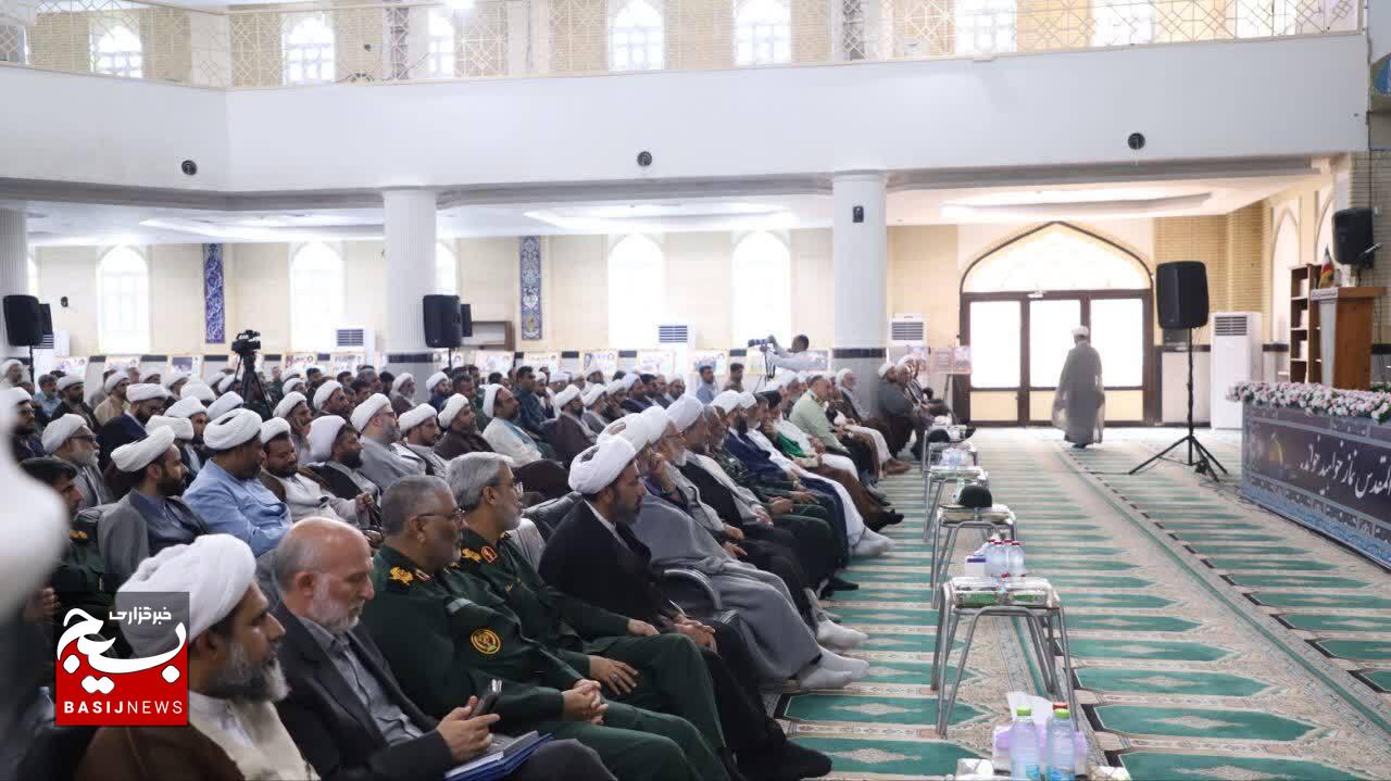 مراسم تکریم و معارفه مسئول دفتر نمایندگی ولی فقیه در سپاه امام سجاد (ع) استان هرمزگان