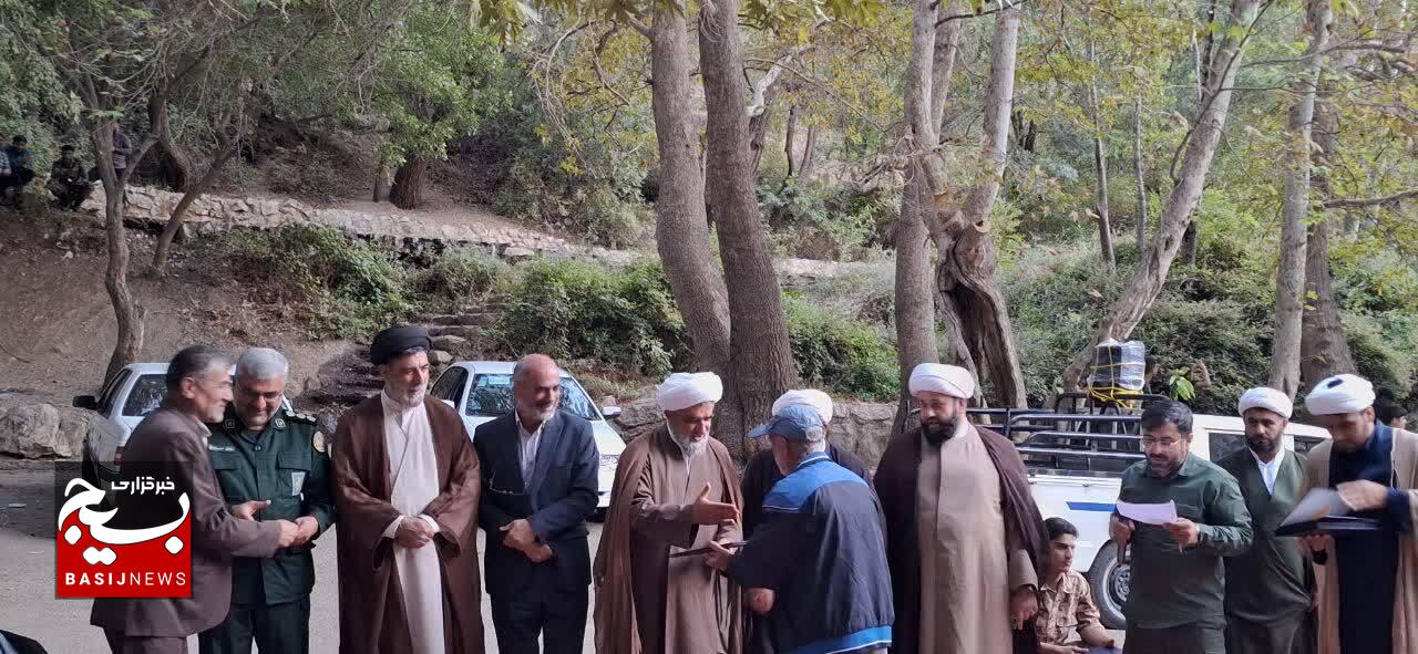 برگزاری همایش پیاده‌روی خانوادگی و تجلیل از طلاب و روحانیون رزمنده و جانباز در یاسوج