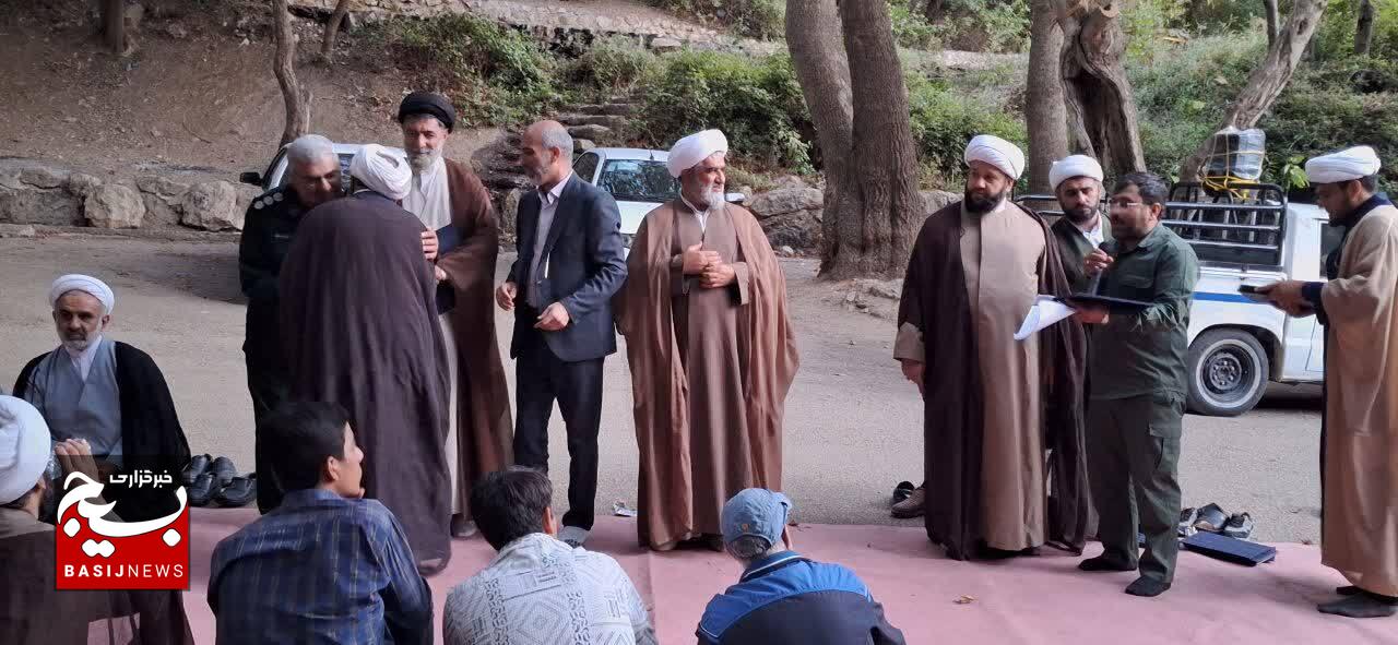 برگزاری همایش پیاده‌روی خانوادگی و تجلیل از طلاب و روحانیون رزمنده و جانباز در یاسوج