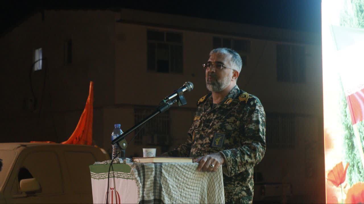 جنگ ۱۲ روزه، تکرار چهره فریبکار و خباثتآلود دشمن در دفاع مقدس بود/حضور منسجم مردم در صحنه عامل شکست محاسبات دشمن جنگ ۱۲ روزه، تکرار چهره فریبکار و خباثتآلود دشمن در دفاع مقدس بود/حضور منسجم مردم در صحنه عامل شکست محاسبات دشمن