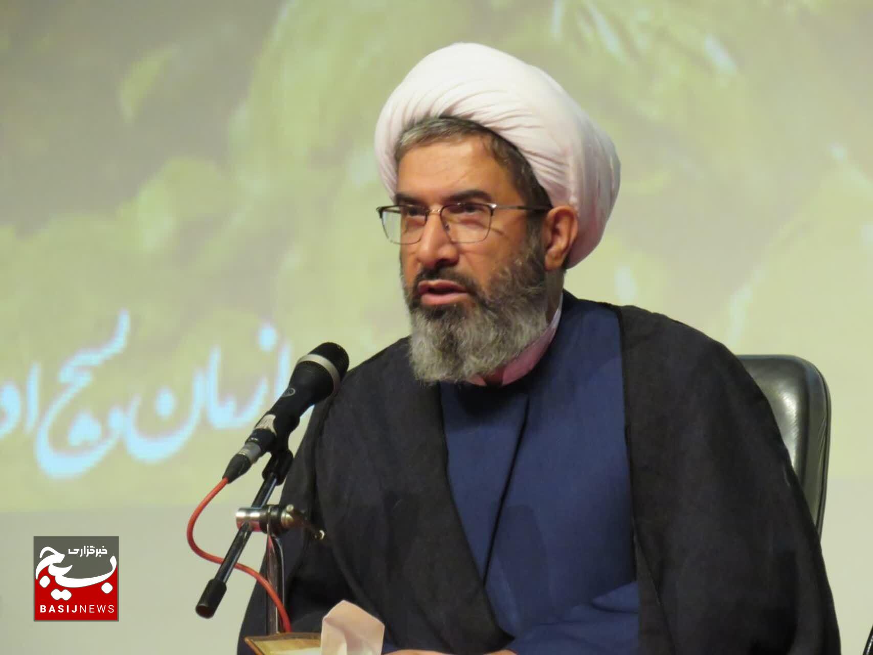 ملت ایران با ولایت، شکست‌ناپذیرترین امت تاریخ اسلام است