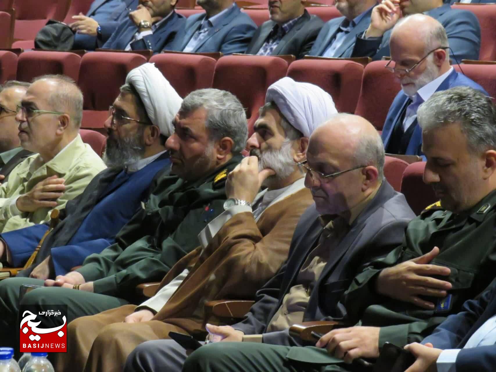 ملت ایران با ولایت، شکست‌ناپذیرترین امت تاریخ اسلام است