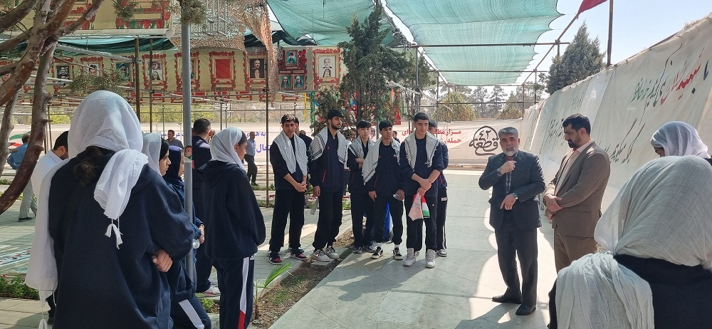 حضور اعضای تیم ملی بسکتبال نوجوانان بر مزار شهدا + تصاویر