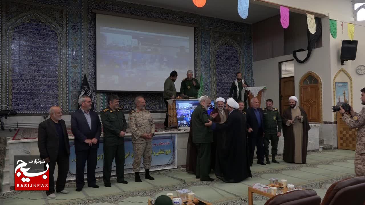 آیین تکریم و معارفه مسئول دفتر نمایندگی ولی فقیه در تیپ ۳۷ حضرت عباس علیه السلام استان اردبیل آیین تکریم و معارفه مسئول دفتر نمایندگی ولی فقیه در تیپ ۳۷ حضرت عباس علیه السلام استان اردبیل