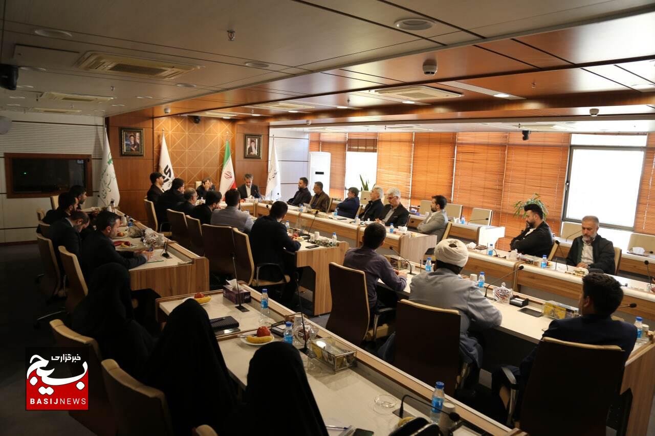 نشست همفکری و هم اندیشی بسیجیان صندوق بازنشستگی برگزار گردید.