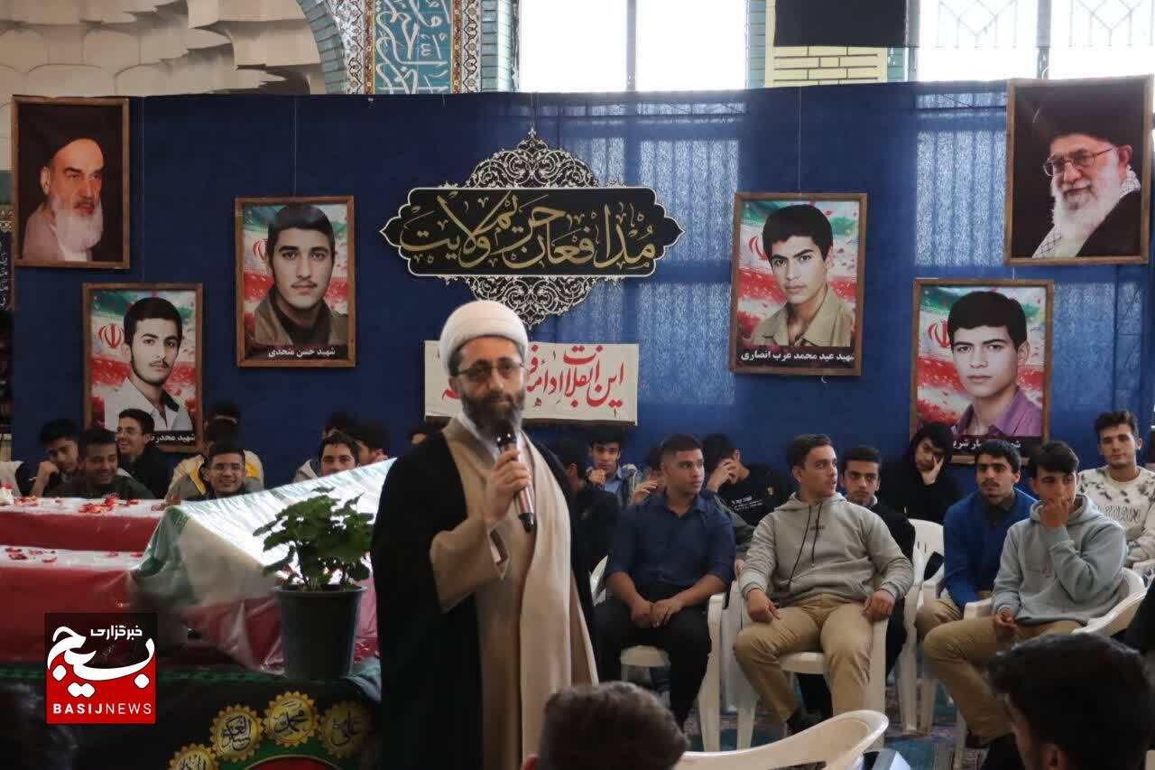 ابوالقاسمی: دانش‌آموز تراز انقلاب، سرباز بصیر در میدان مبارزه با استکبار است
