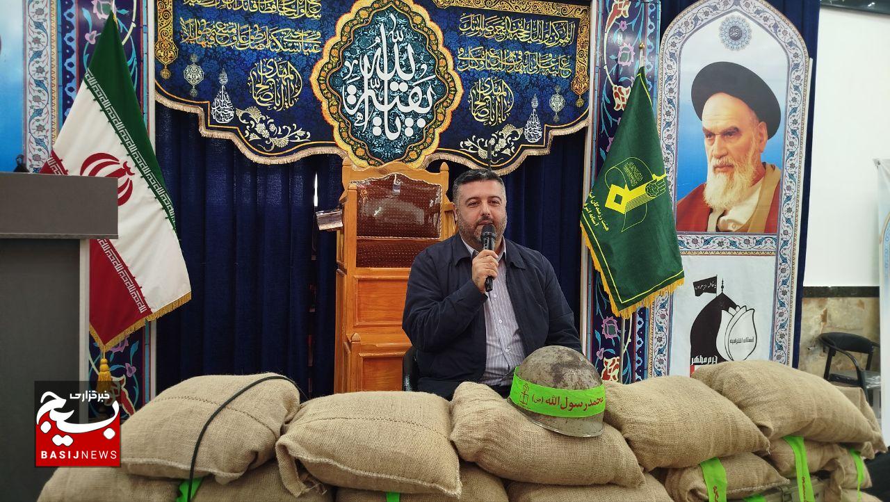 نسل نوجوان با الگوگیری از شهدا، مسئولیتپذیری را تمرین میکند نسل نوجوان با الگوگیری از شهدا، مسئولیتپذیری را تمرین میکند