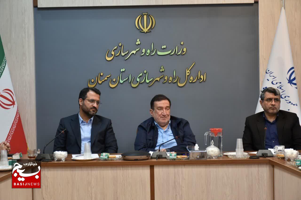 واگذاری زمین به ۴۲۶ متقاضی خانواده شهدا و ایثارگران در شرق استان سمنان
