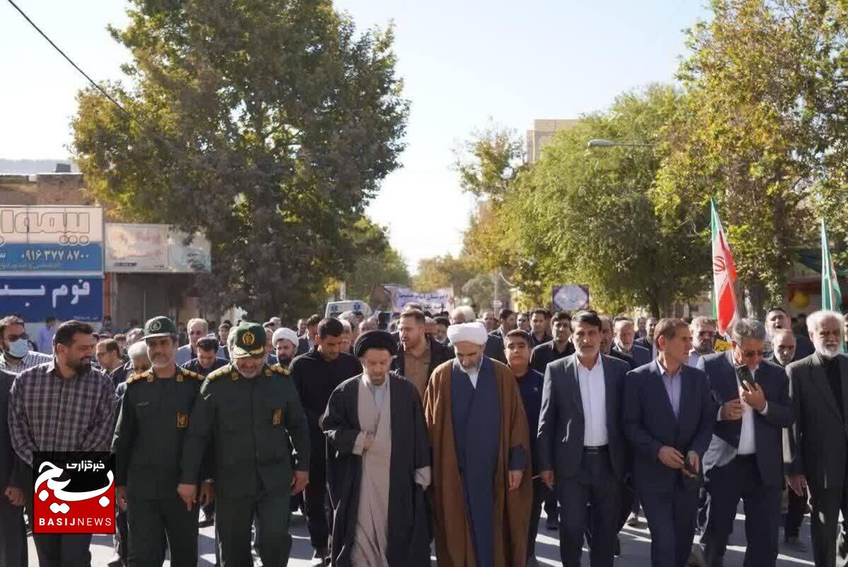 نسل فریاد؛ روایت نوجوانان خرم‌آبادی از حماسه ۱۳ آبان