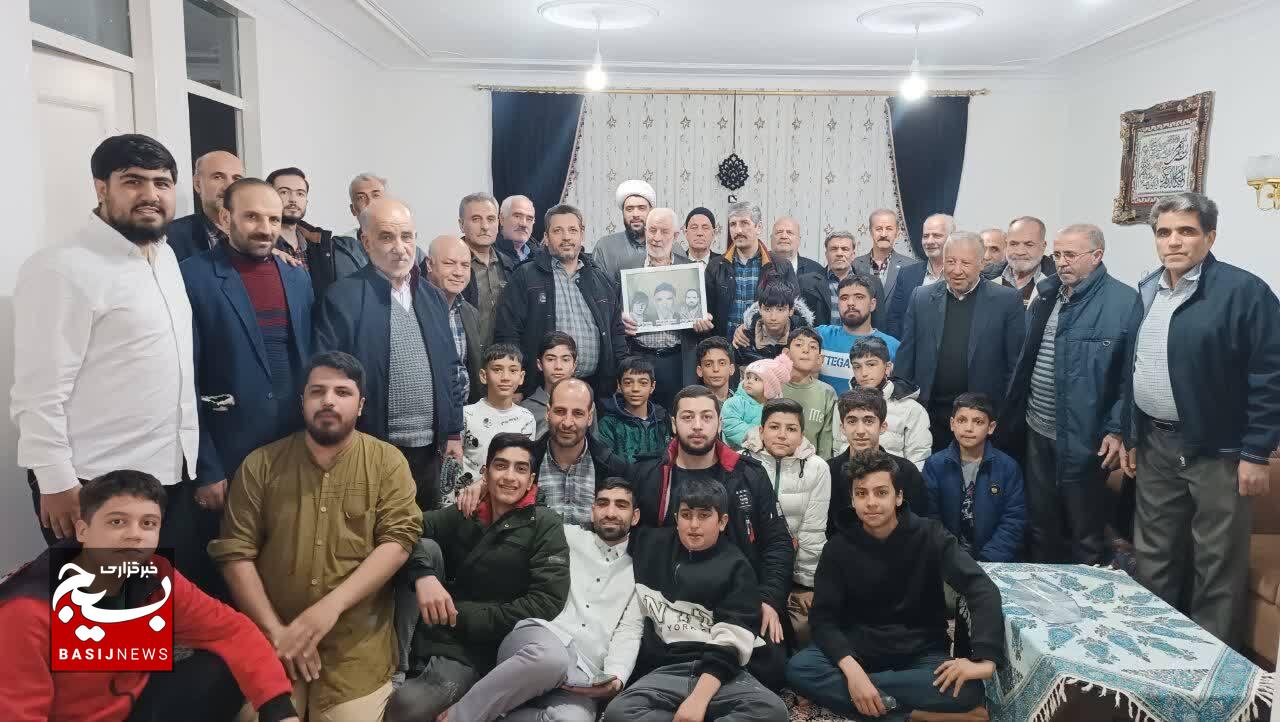 وقتی پایگاه بسیج، عرصه مشارکت مردم برای حل مشکلات محله میشود وقتی پایگاه بسیج، عرصه مشارکت مردم برای حل مشکلات محله میشود