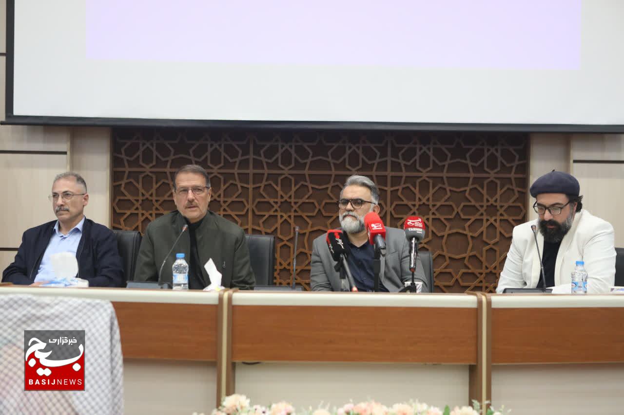 آیین رونمایی از پوستر جشنواره‌های شعر و موسیقی بسیج هنرمندان