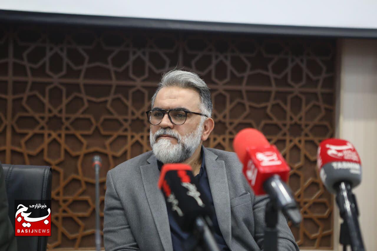 آیین رونمایی از پوستر جشنواره‌های شعر و موسیقی بسیج هنرمندان