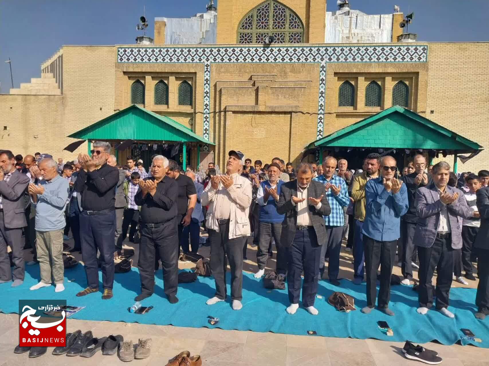 نماز باران شهر محمدیه به امامت حجتالاسلام آقا حسینی برگزار شد نماز باران شهر محمدیه به امامت حجتالاسلام آقا حسینی برگزار شد