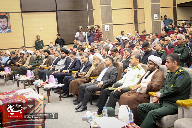 ایران اسلامی به زنان و مردان دشتستان افتخار می‌کند