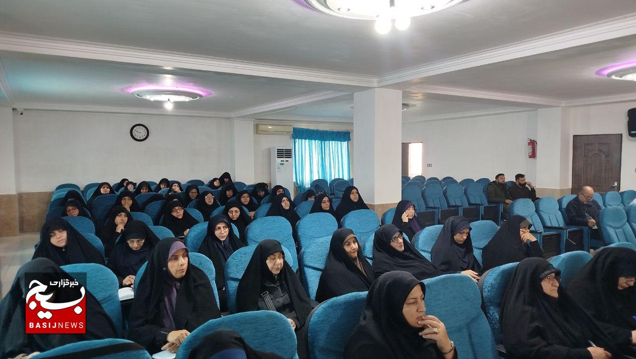 دومین کارگاه توانمندسازی واسطین خیر ازدواج در گیلان برگزار شد دومین کارگاه توانمندسازی واسطین خیر ازدواج در گیلان برگزار شد