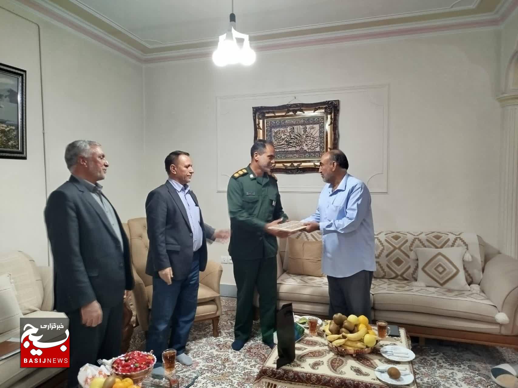 تجلیل از خانواده‌های پیشکسوتان ناحیه سپاه ناحیه کوهدشت با حضور فرمانده سپاه کوهدشت