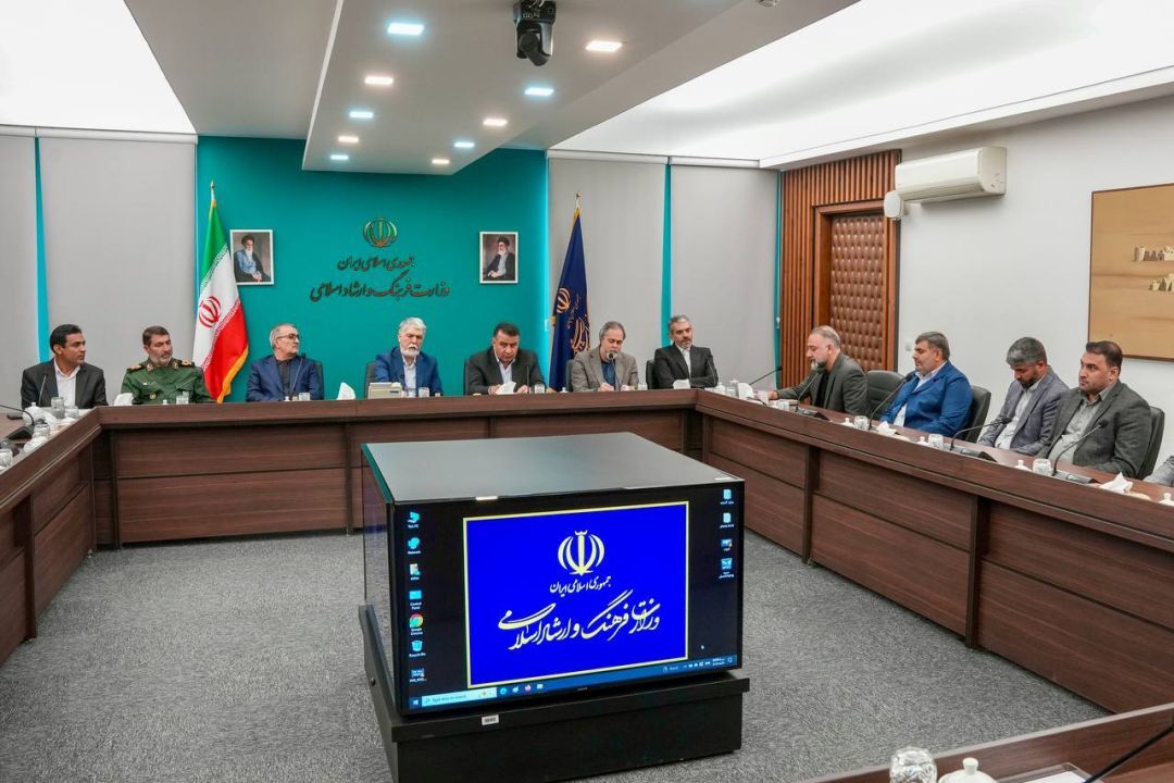 دیدار فرمانده سپاه فتح و مسئولان استان کهگیلویه و بویراحمد با وزیر ارشاد دیدار فرمانده سپاه فتح و مسئولان استان کهگیلویه و بویراحمد با وزیر ارشاد