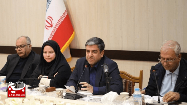 حل مسائل اجتماعی با واقعگرایی و مشارکت همگانی ممکن است حل مسائل اجتماعی با واقعگرایی و مشارکت همگانی ممکن است