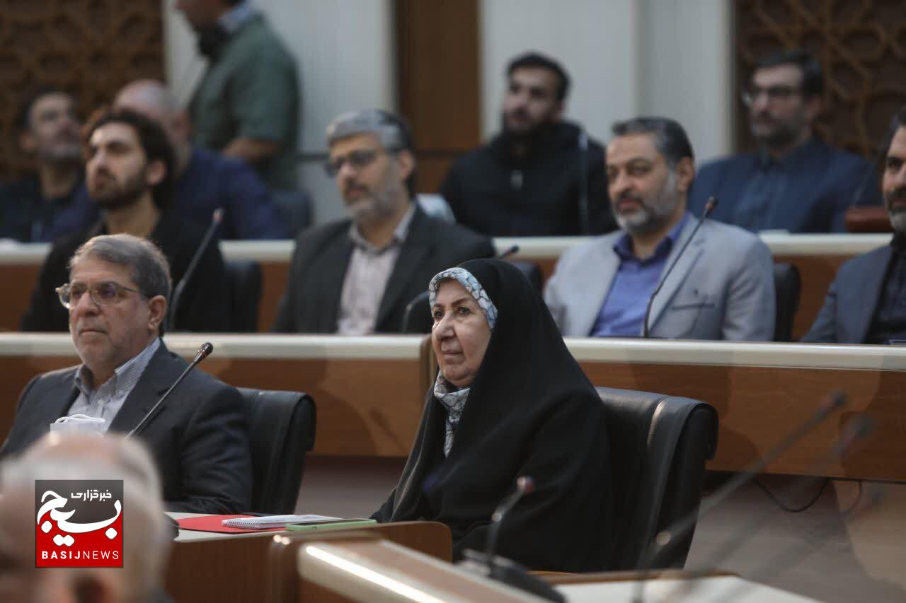آیین رونمایی از ویراست جدید کتاب ماندگار «ارتباط انسان – جهان»