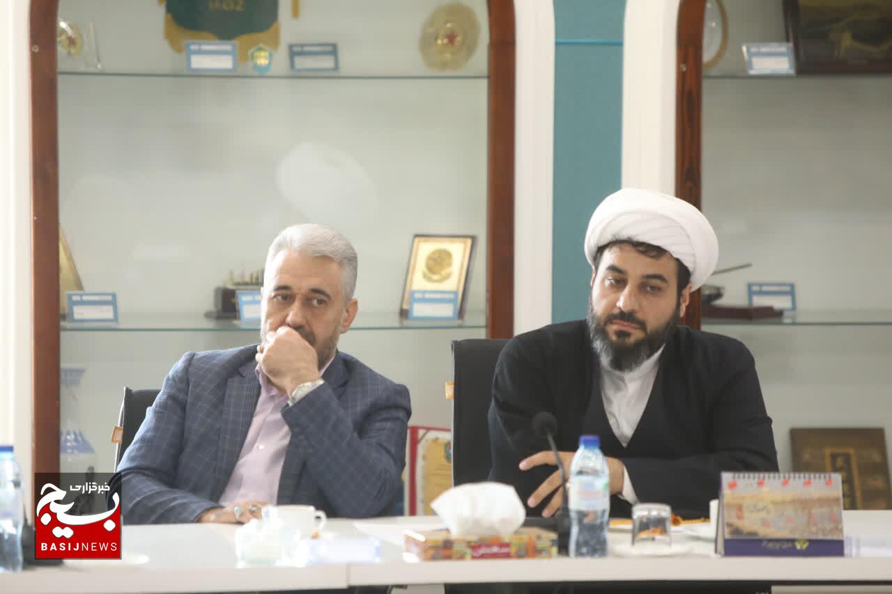 آیین تکریم و معارفه مسئول سازمان بسیج دانش‌آموزی با حضور سردار سلیمانی