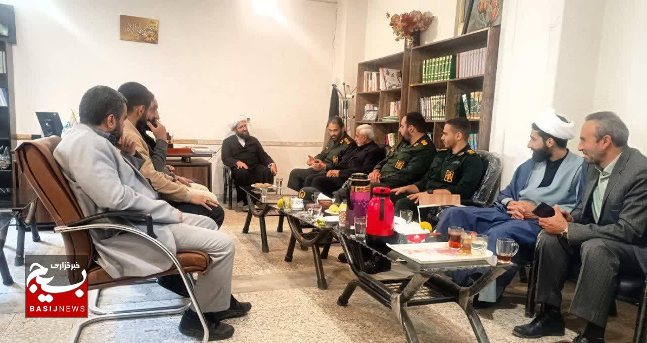 دیدار فرمانده سپاه بخش آسارا با امام جمعه این بخش