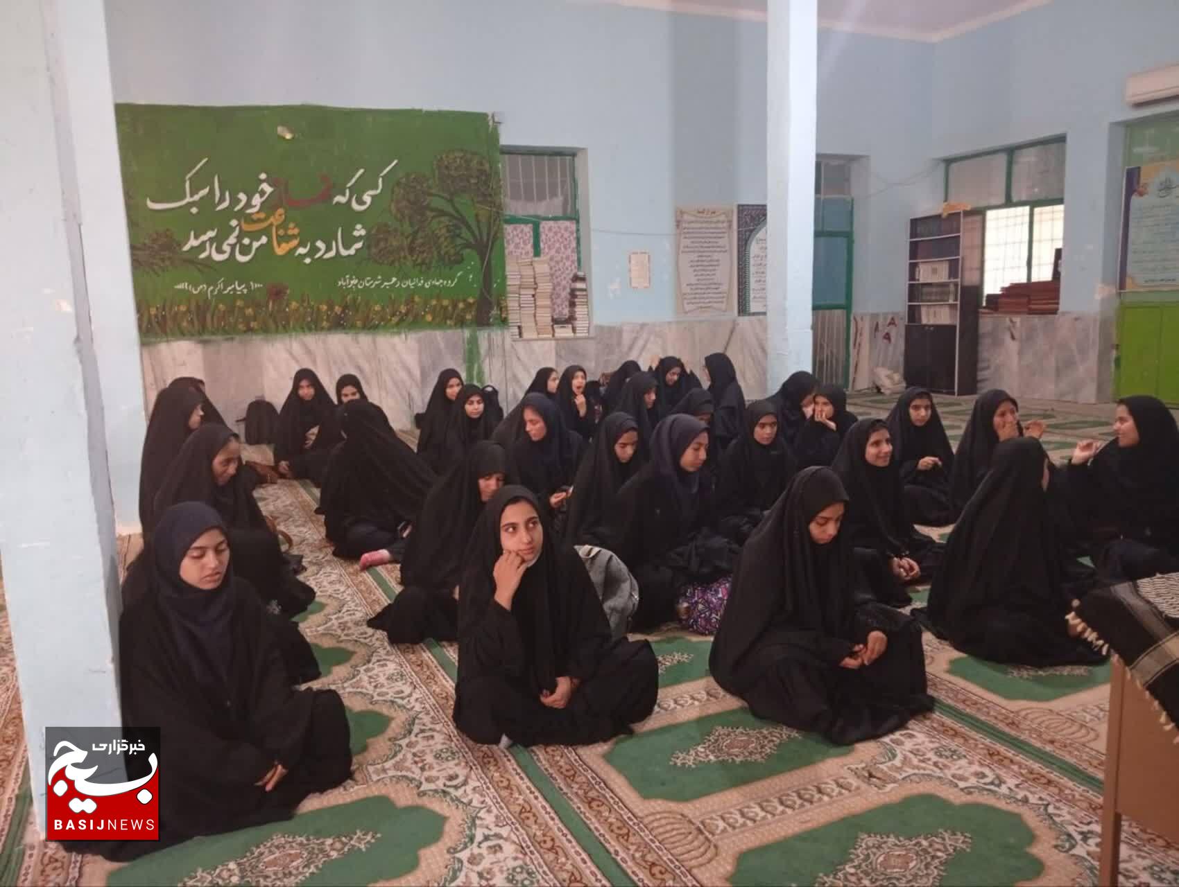 دانش‌آموزان کهنوجی عازم دیار شهدا شدند