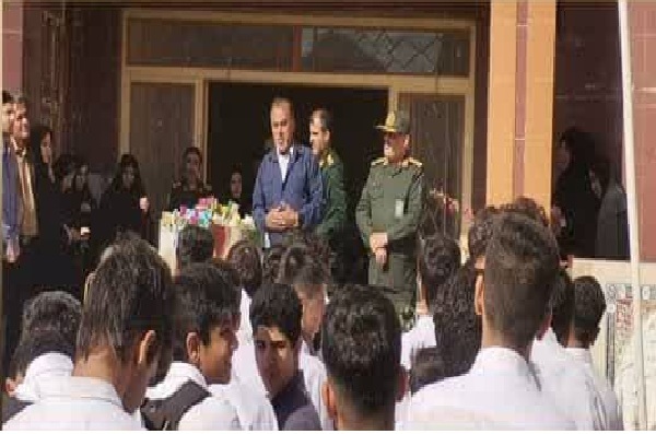 شهید خوشنام در بیش از ۵ مدرسه بخش دلوار تشییع شد شهید خوشنام در بیش از ۵ مدرسه بخش دلوار تشییع شد