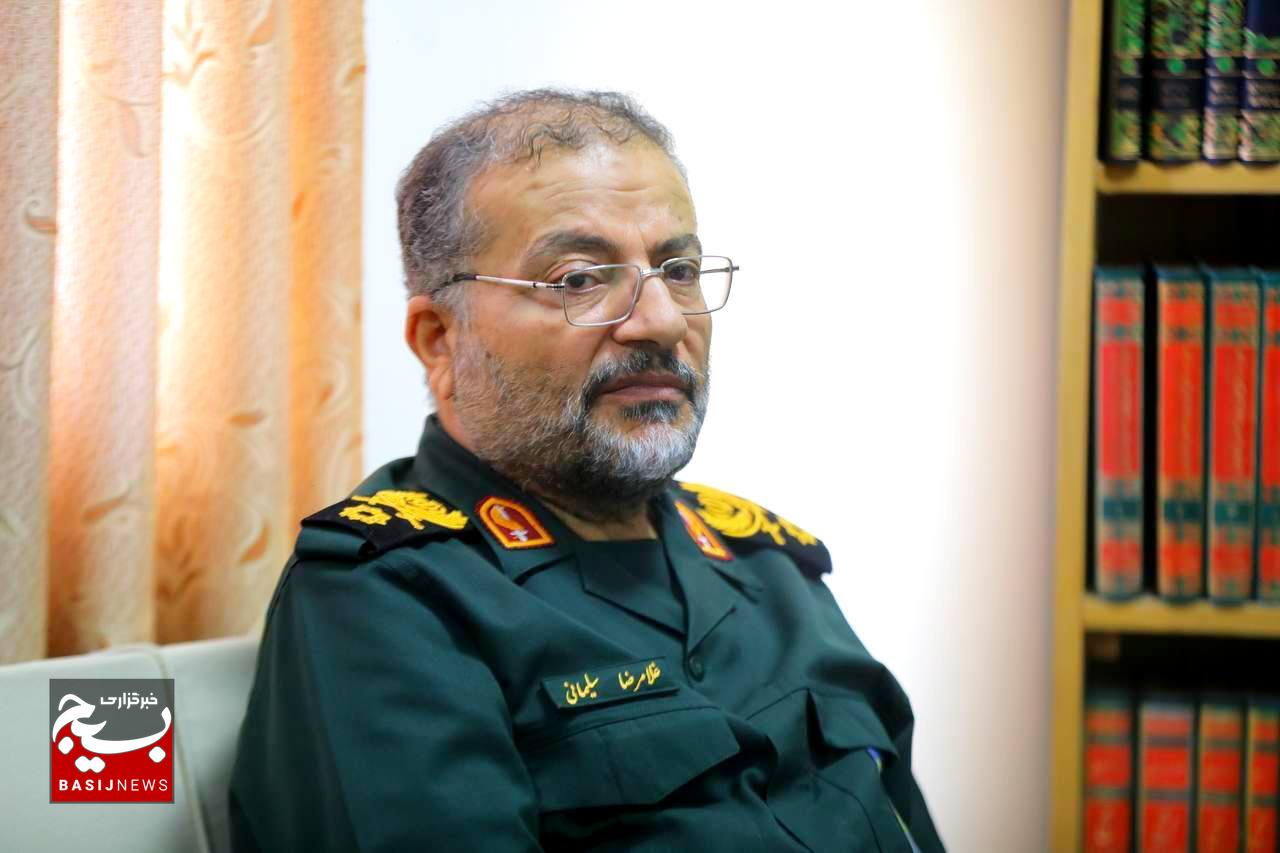 دیدار رئیس سازمان بسیج مستضعفین با حضرت آیت الله سبحانی