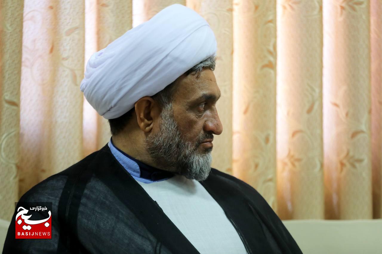 دیدار رئیس سازمان بسیج مستضعفین با حضرت آیت الله سبحانی