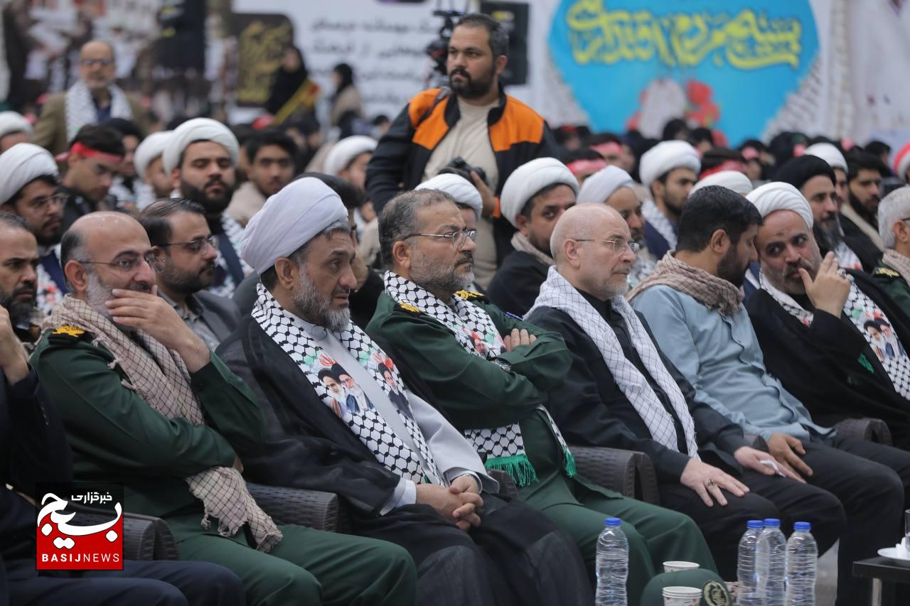 گردهمایی دانشجویان و طلاب بسیجی با حضور رئیس مجلس شورای اسلامی