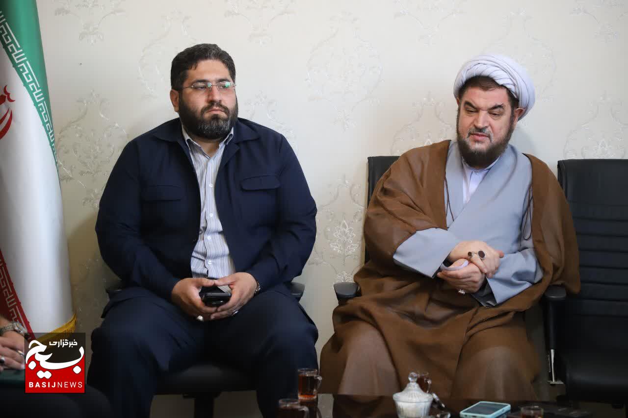 خبرنگاران مجاهدان جهاد تبیین‌اند/ مسئولان باید در عمل نوکری مردم را نشان دهند