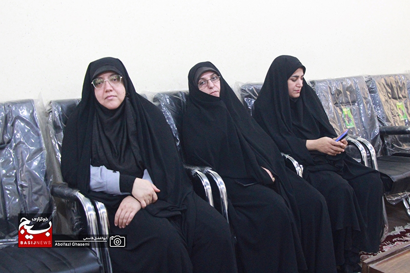 نشست هماهنگی ستاد بزرگداشت «حماسه زنان لَرده دشتستان» برگزار شد