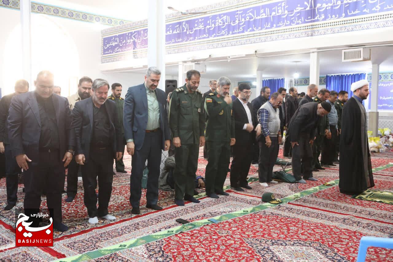 آیین افتتاحیه رزمایش سراسری کارزار خدمت در محله کرامت آلارد واقع در پرندک شهرستان رباط کریم