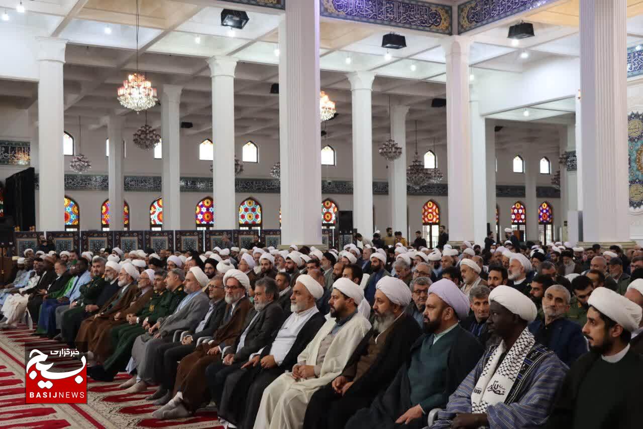 میرزا کوچک جنگلی پرچمدار اخلاص و ایثار در دفاع از ولایت و دین است 
