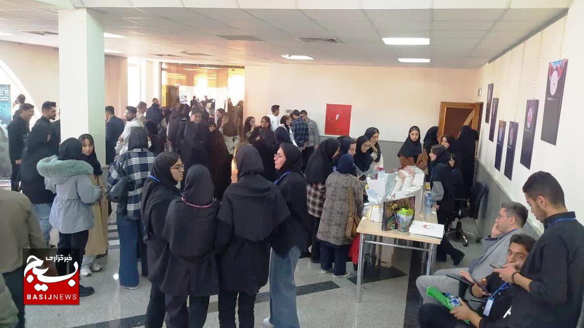 رویداد صدرا؛ پیوند علم میکروبیولوژی با صنعت و اشتغال در دانشگاه آزاد شاهرود