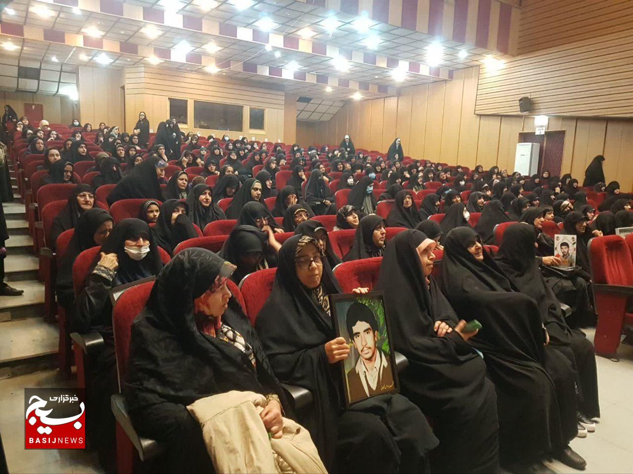 حضرت ام البنین (ع) الگوی زن تراز انقلاب اسلامی است