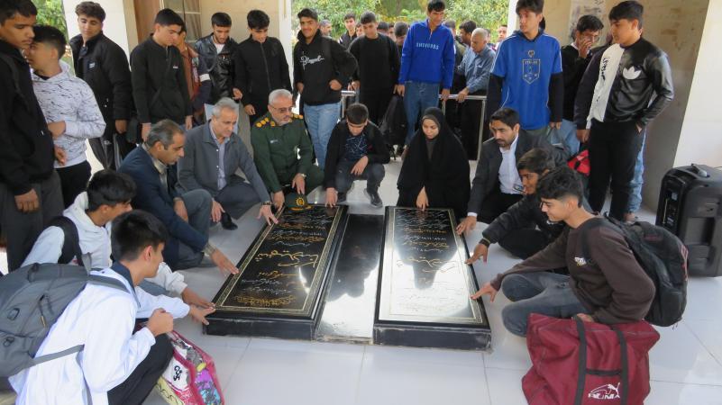 اعزام 80 دانش آموز دلواری به اردوی راهیان نور