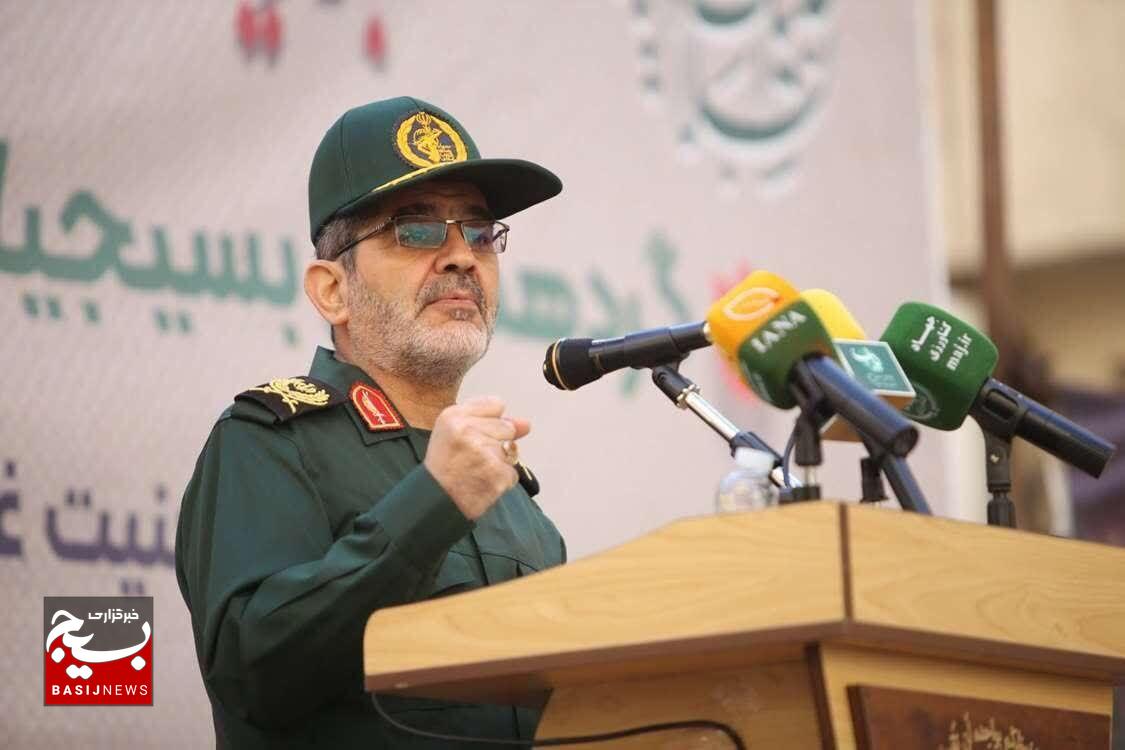 تأکید سردار کفیل بر نقش نخبگان و مجمع بسیجیان در حل مسائل جامعه و تبیین واقعیت‌های تاریخی