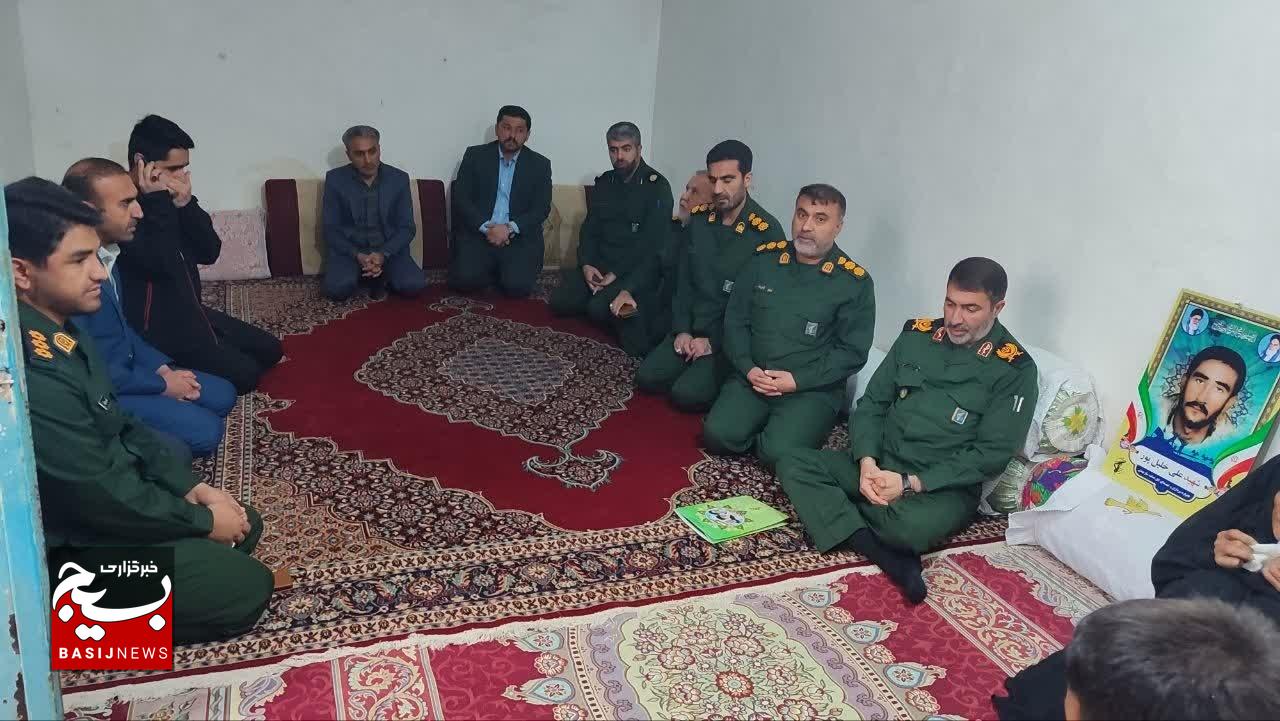 تجلیل فرمانده سپاه فتح از مادران شهدا به مناسبت روز مادر